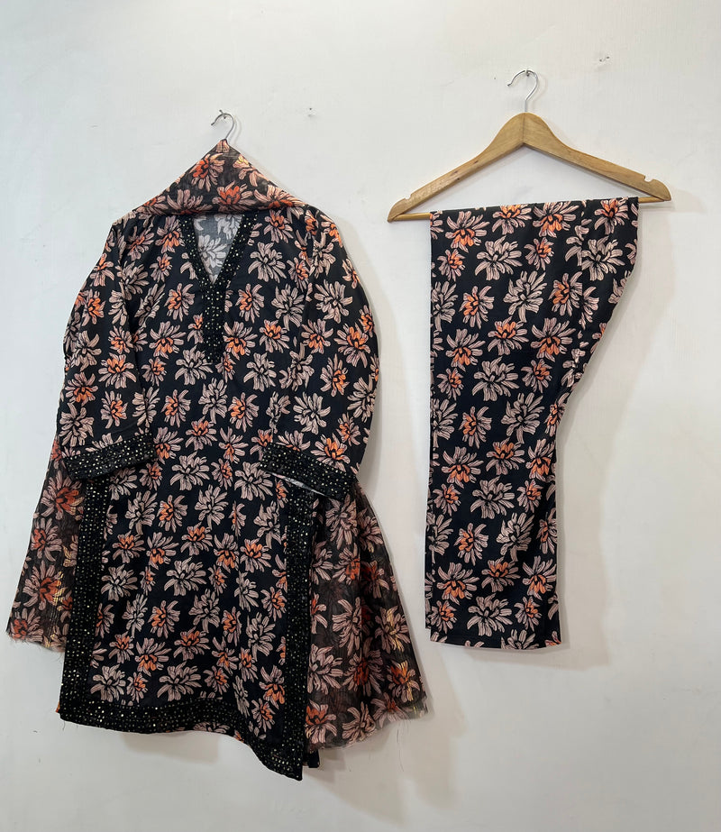 Embroidered 3PC (Lawn) 01-Black