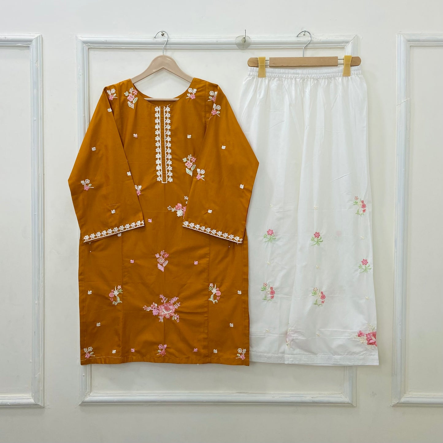 Embroidered Malta 2PC (Premium Cotton) D-421