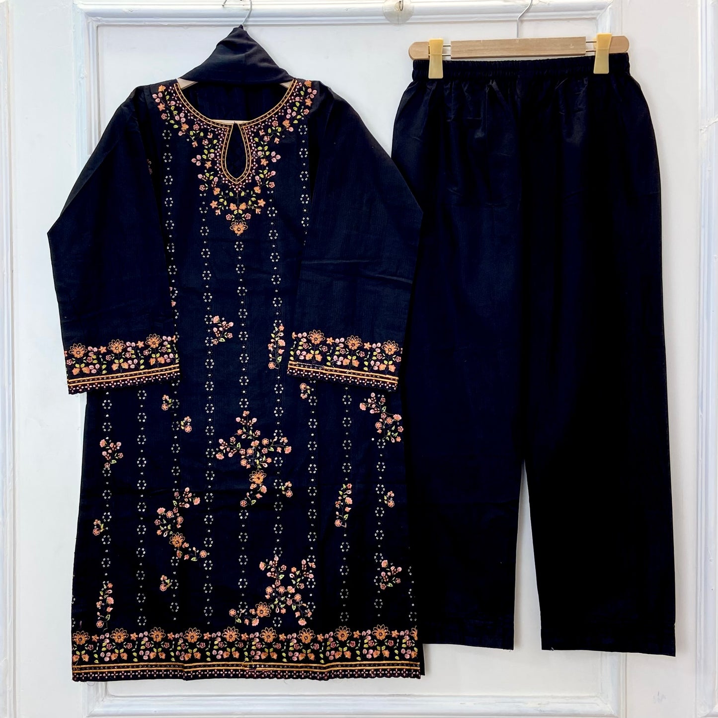 New Winter Edit: 3PC (Doria Cotton) (Hot Seller) D-315