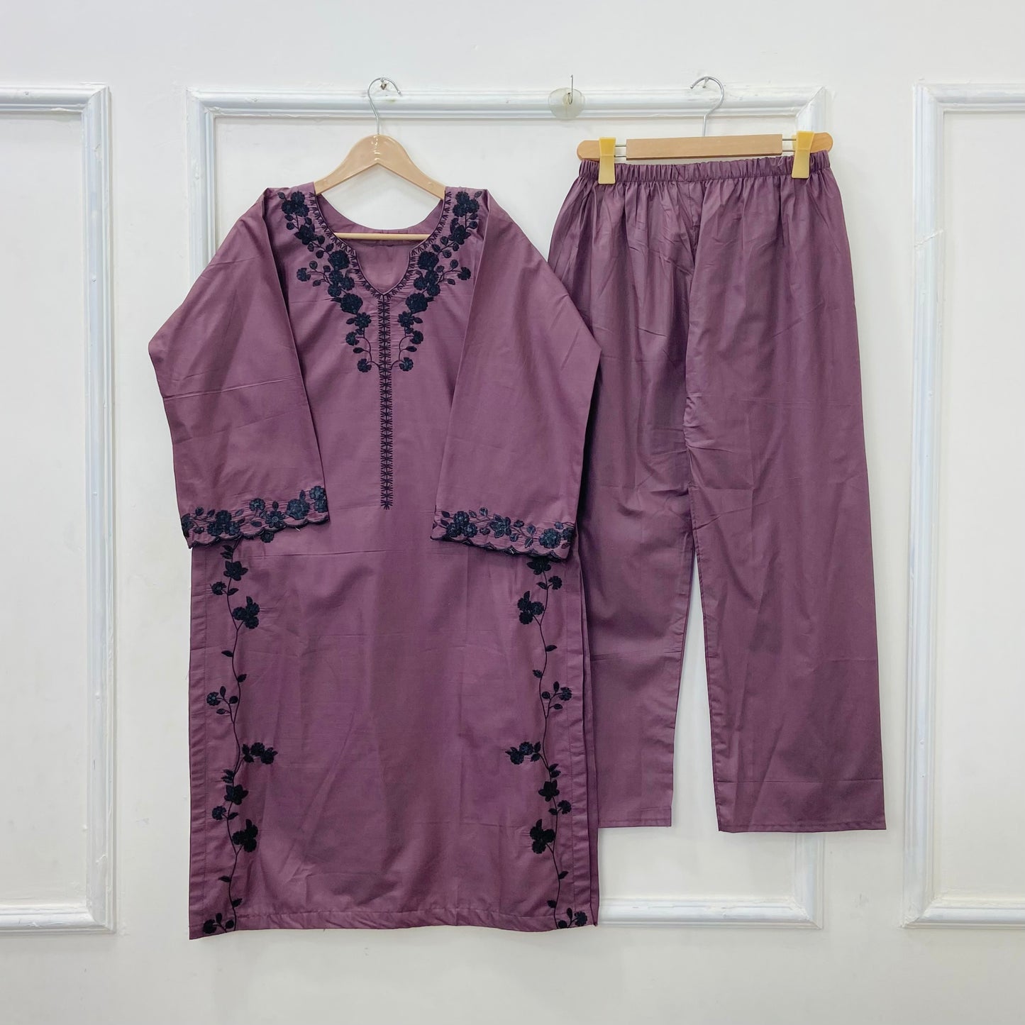 Floral Bail Embroidered 2PC (Premium Cotton) D-459
