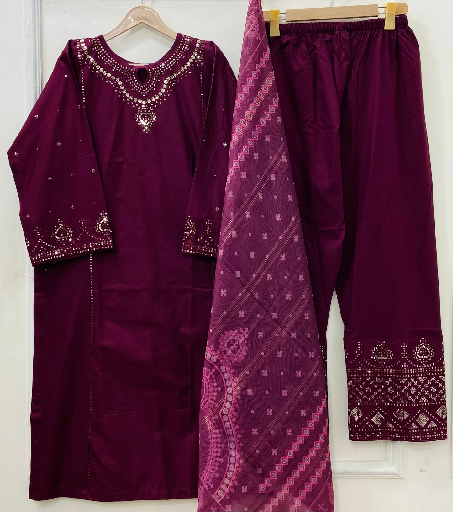 Guluna Formals | 3PC Lawn Cotton D-572