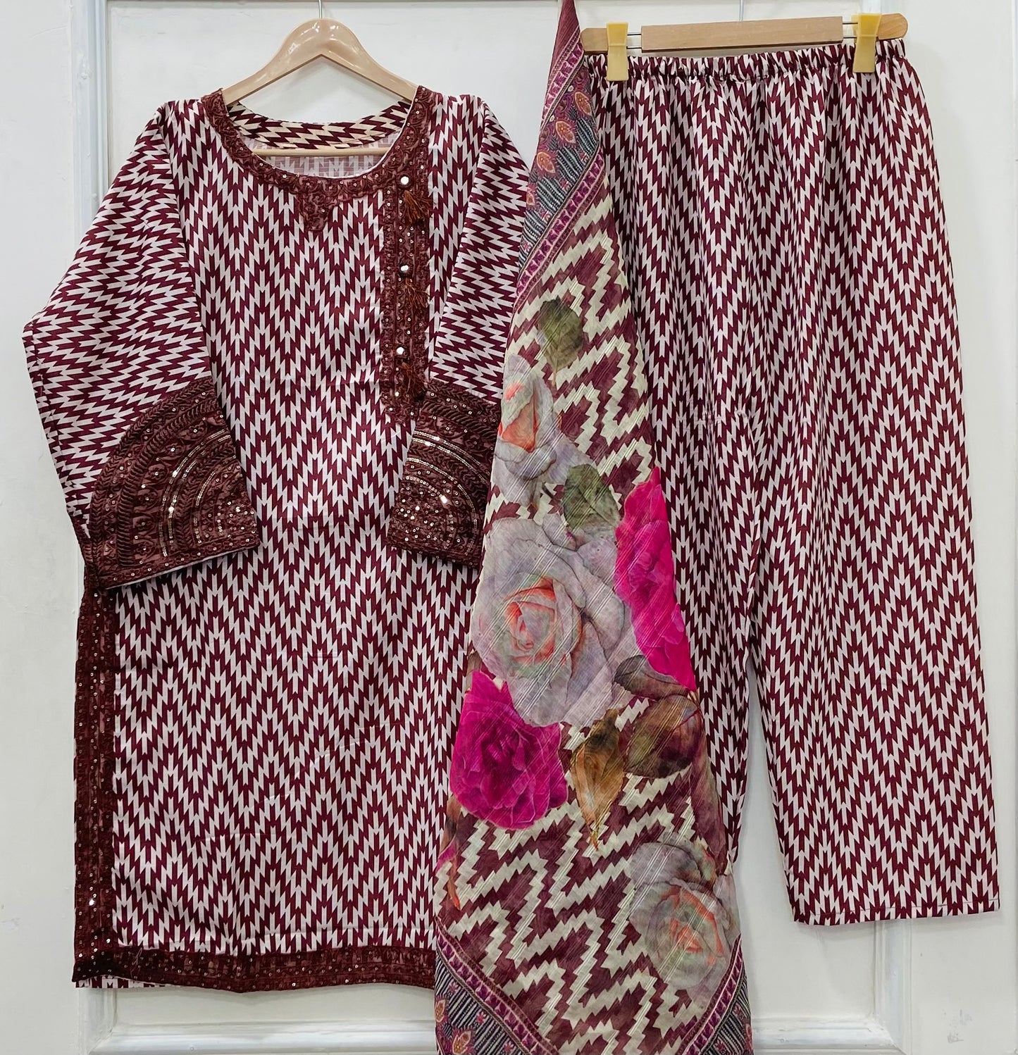 D-367  Bold Zebra 3PC (Bana Dora Silk)