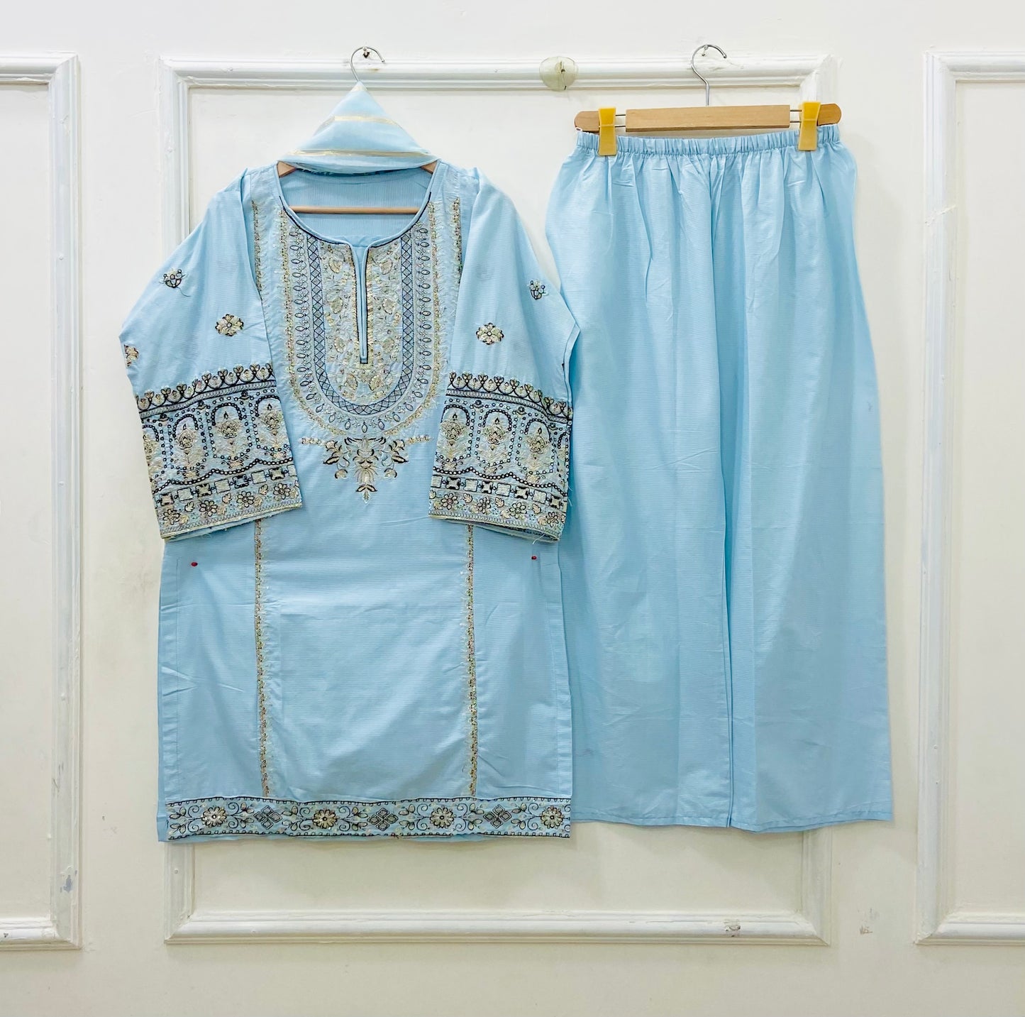 Embroidered | 3PC Cotton Lawn D-667