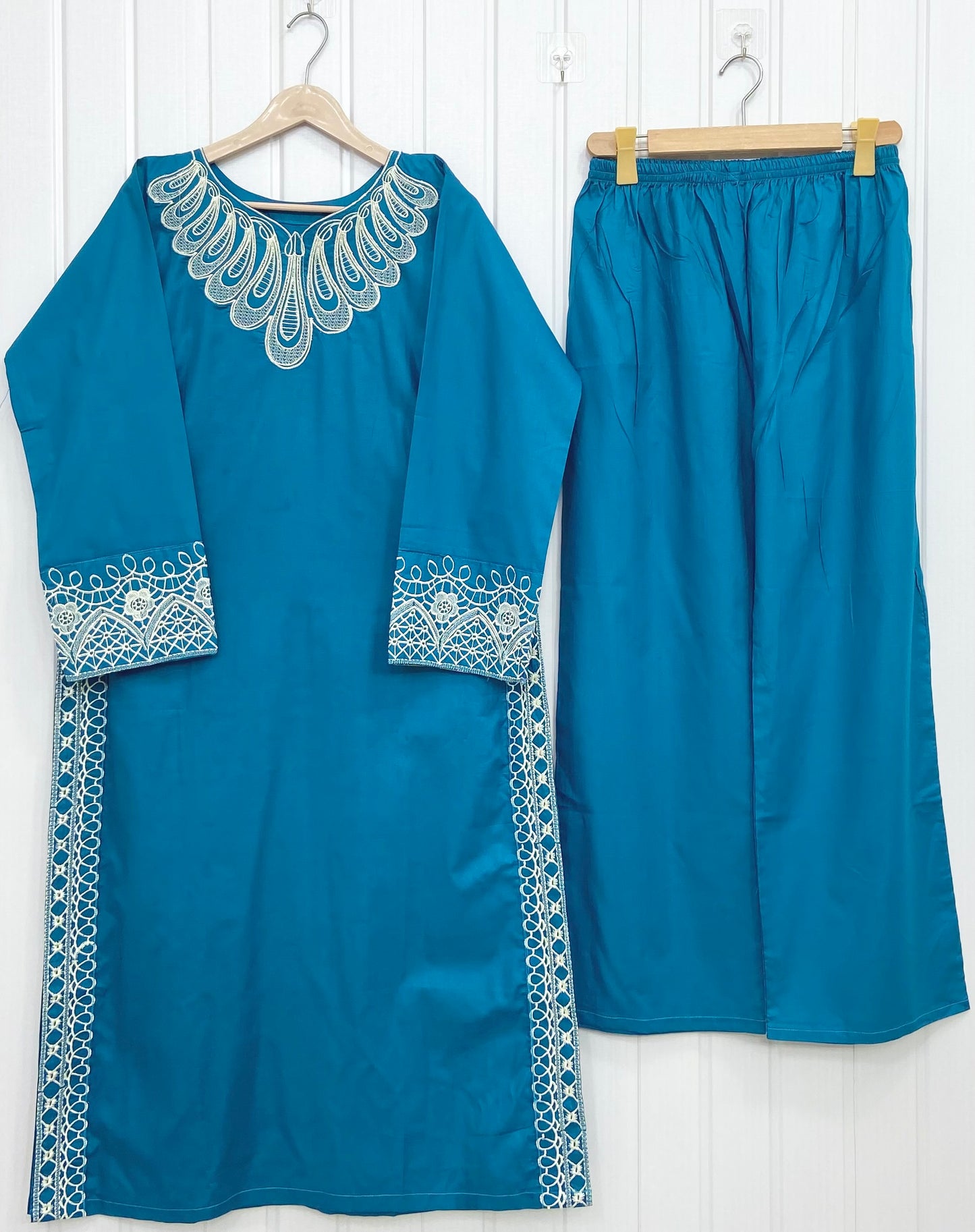 Naazi | Long 2PC D-808