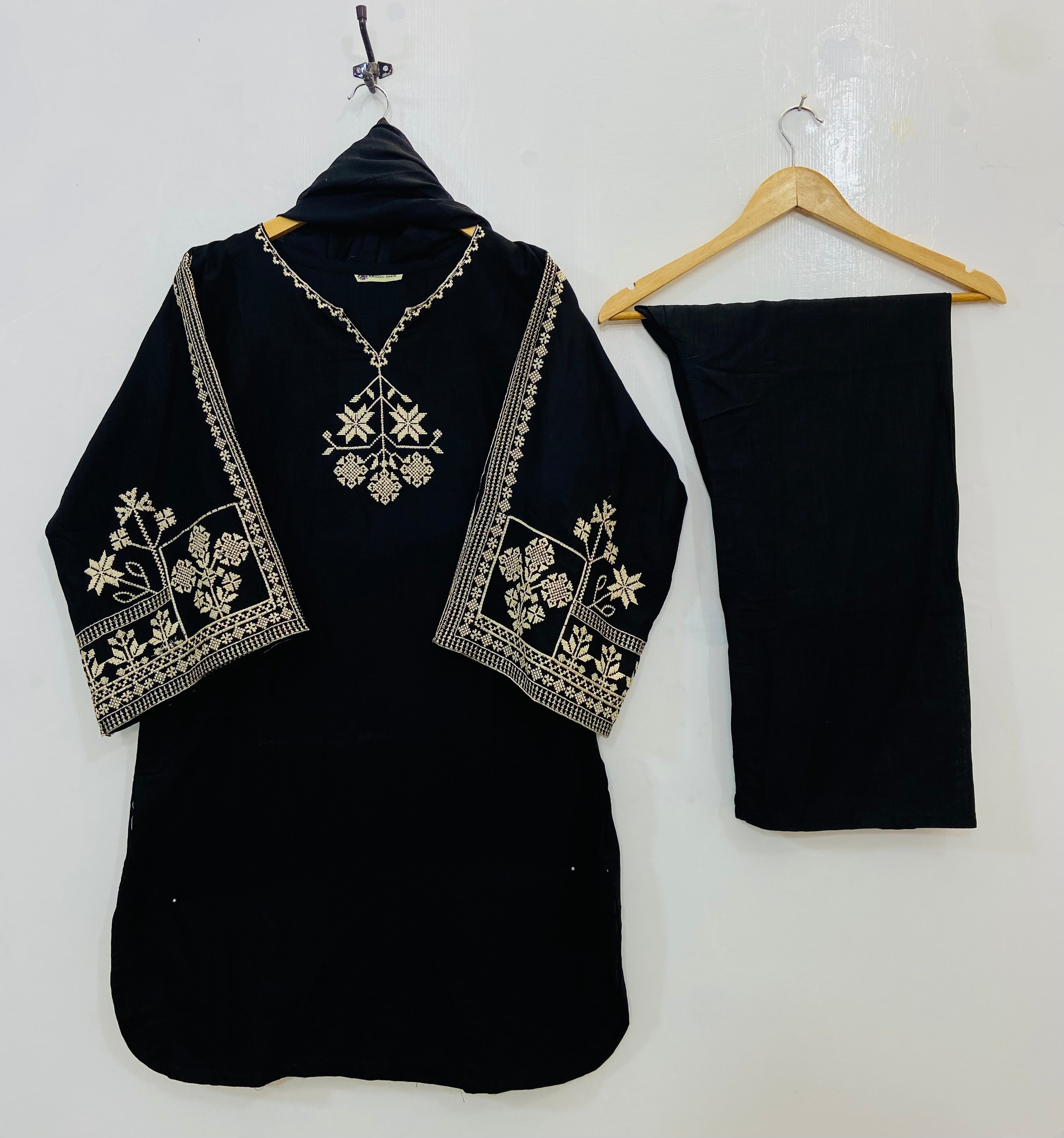 Perfect Pocketful 3PC (Khaddar) D-137