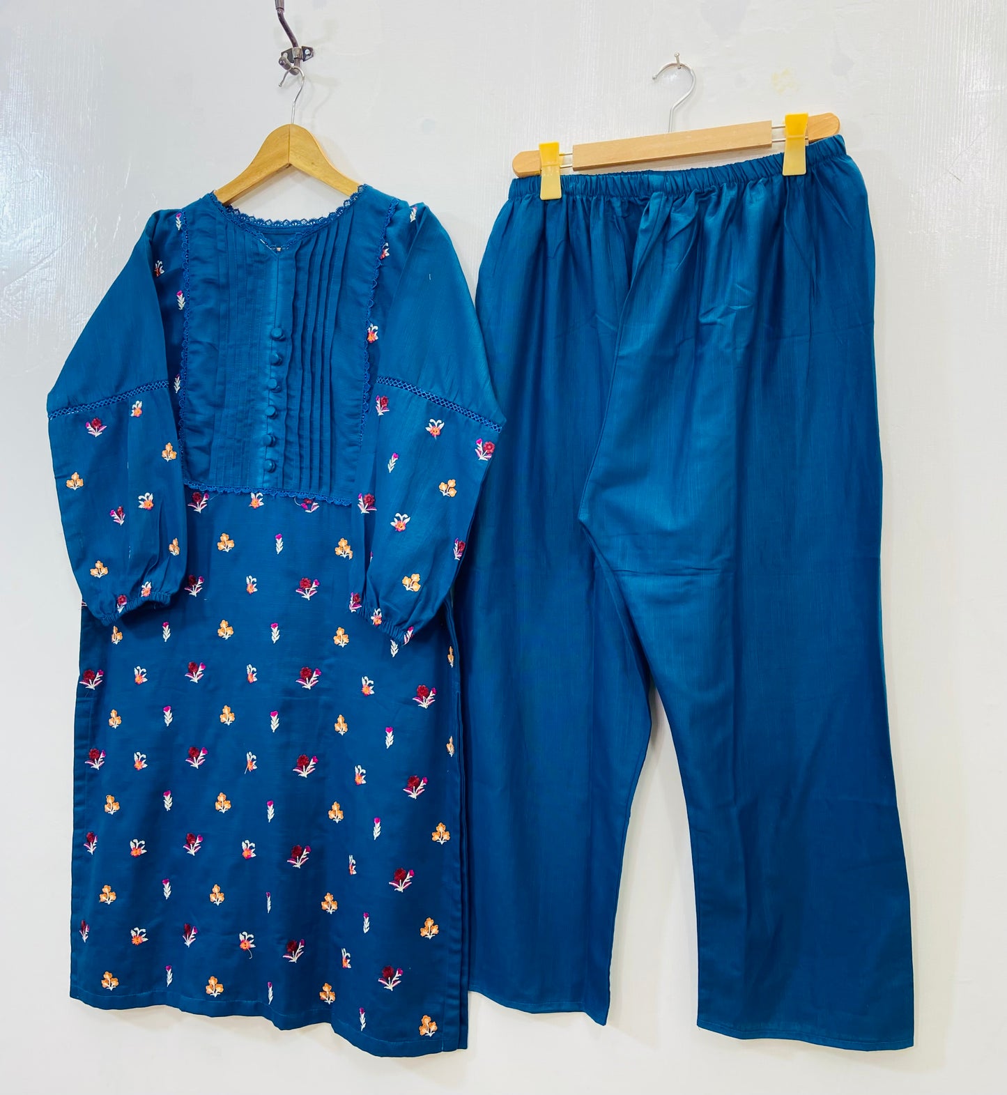 Embroidered Charm 2PC (Khaddar) D-154