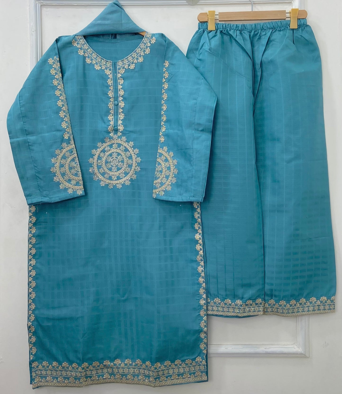 Long-Length Embroidered 3PC (Cotton) D-420