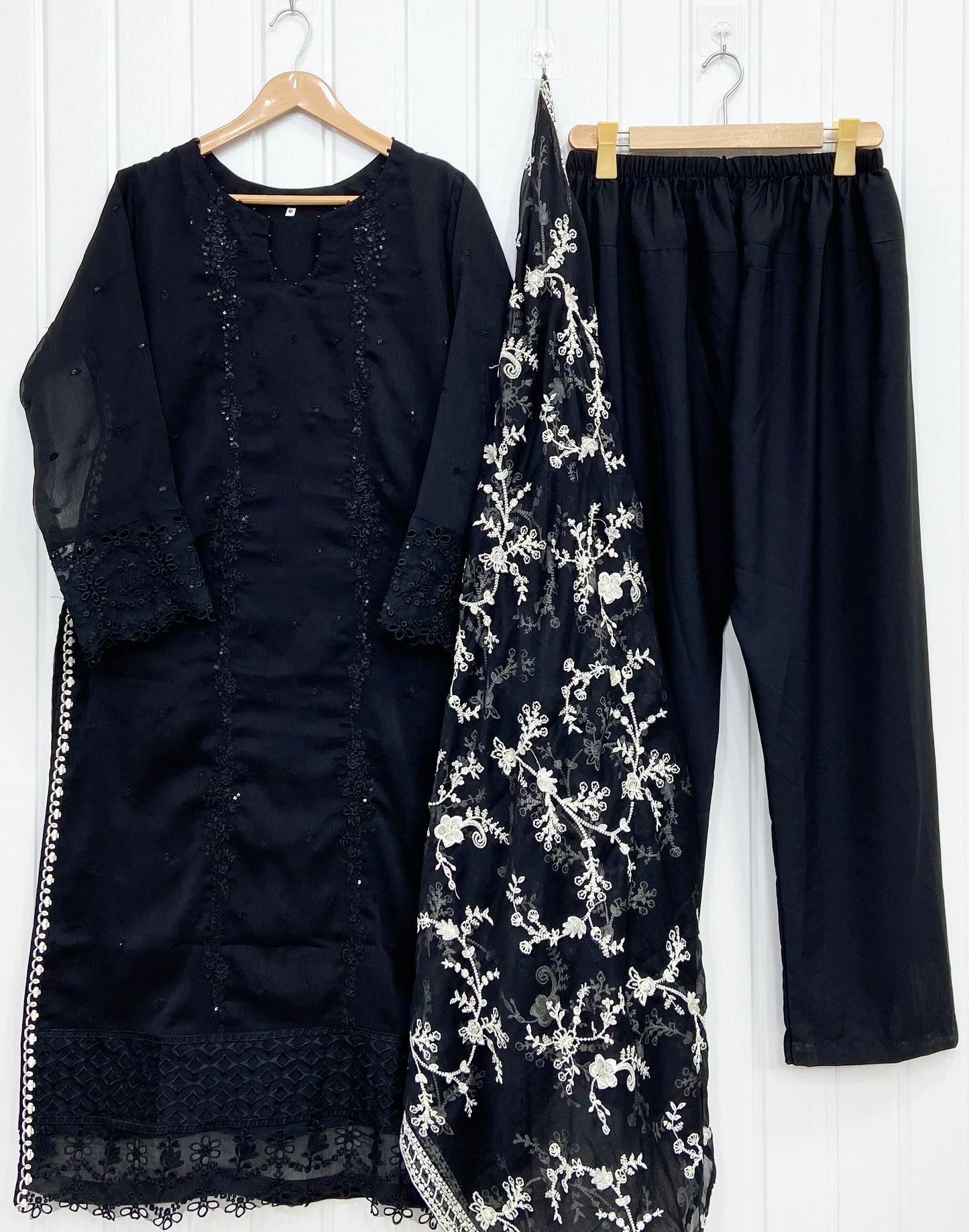 Raani | Festive Wear D-810