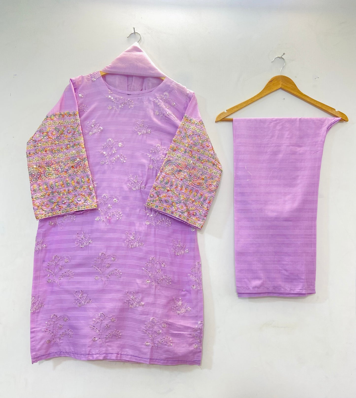 Sequins Embroidered Chic 3PC (Cotton Lawn) D-34