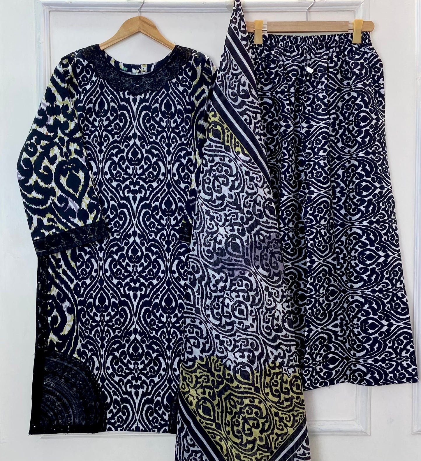 Black Swan Embroidered 3PC (Premium Cotton) D-384