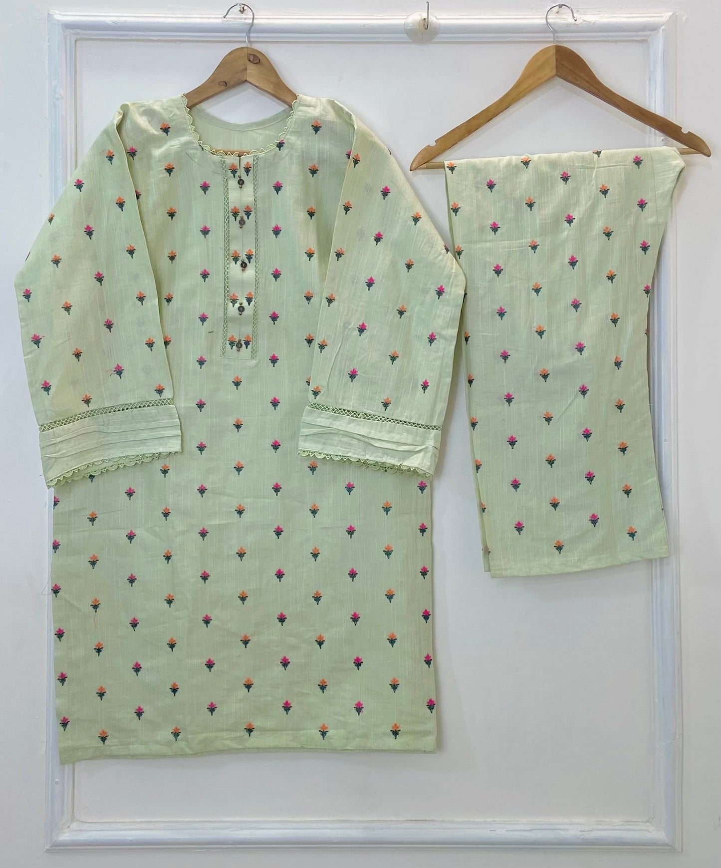 Tulip Embroidered 2PC (Khaddar) D-263