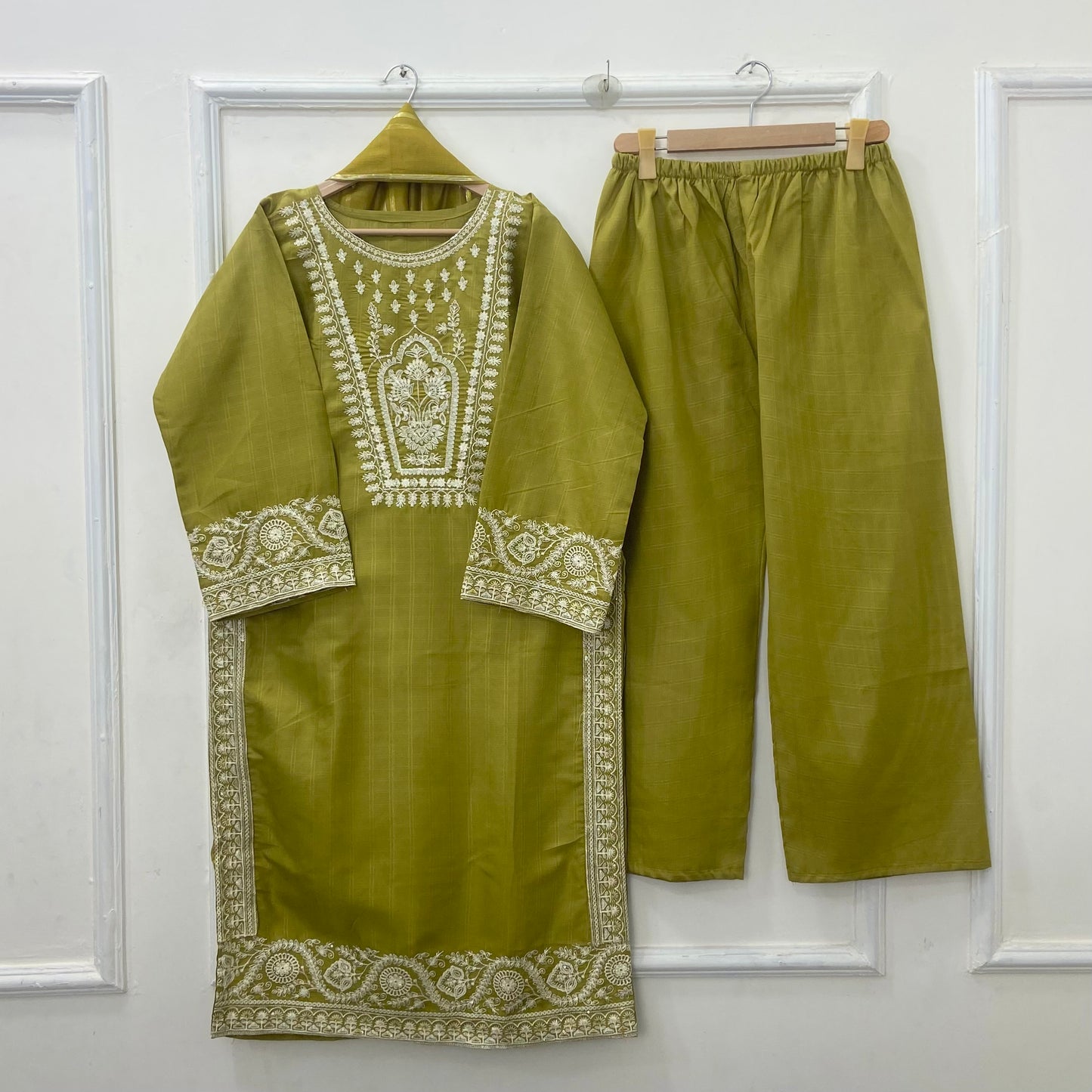 Eid Edit: Embroidered 3PC (Premium Cotton) D-450