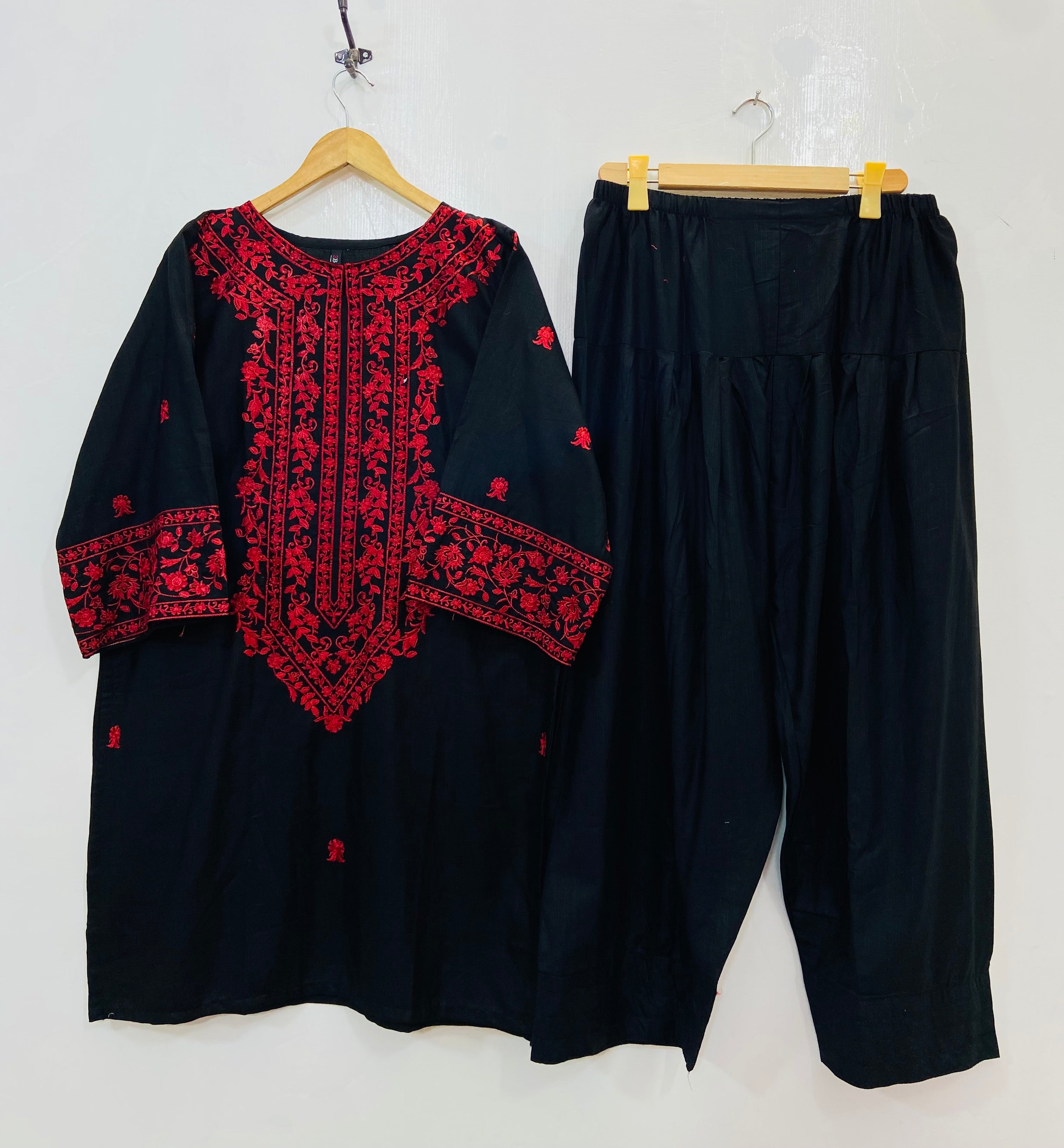 Farshi Finesse 2PC (Khaddar) D-148