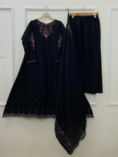 Article no:D-696 | Cotton Lawn