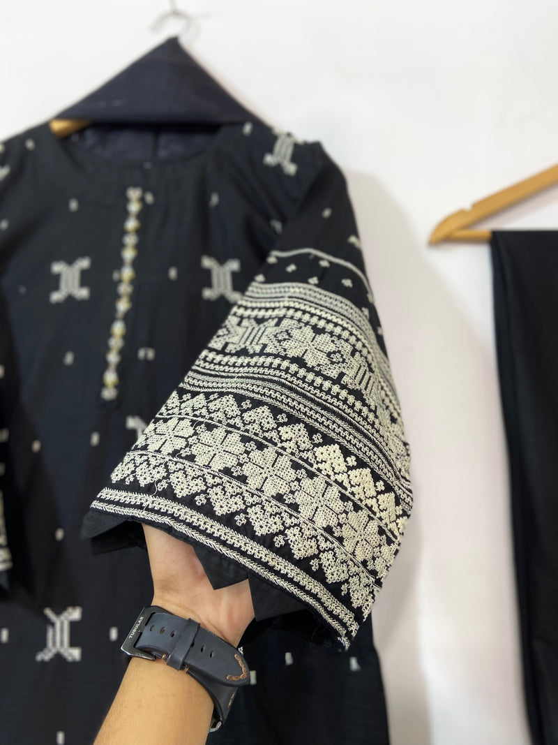 Embroidered Black Articles 3PC (Cotton Lawn) 20