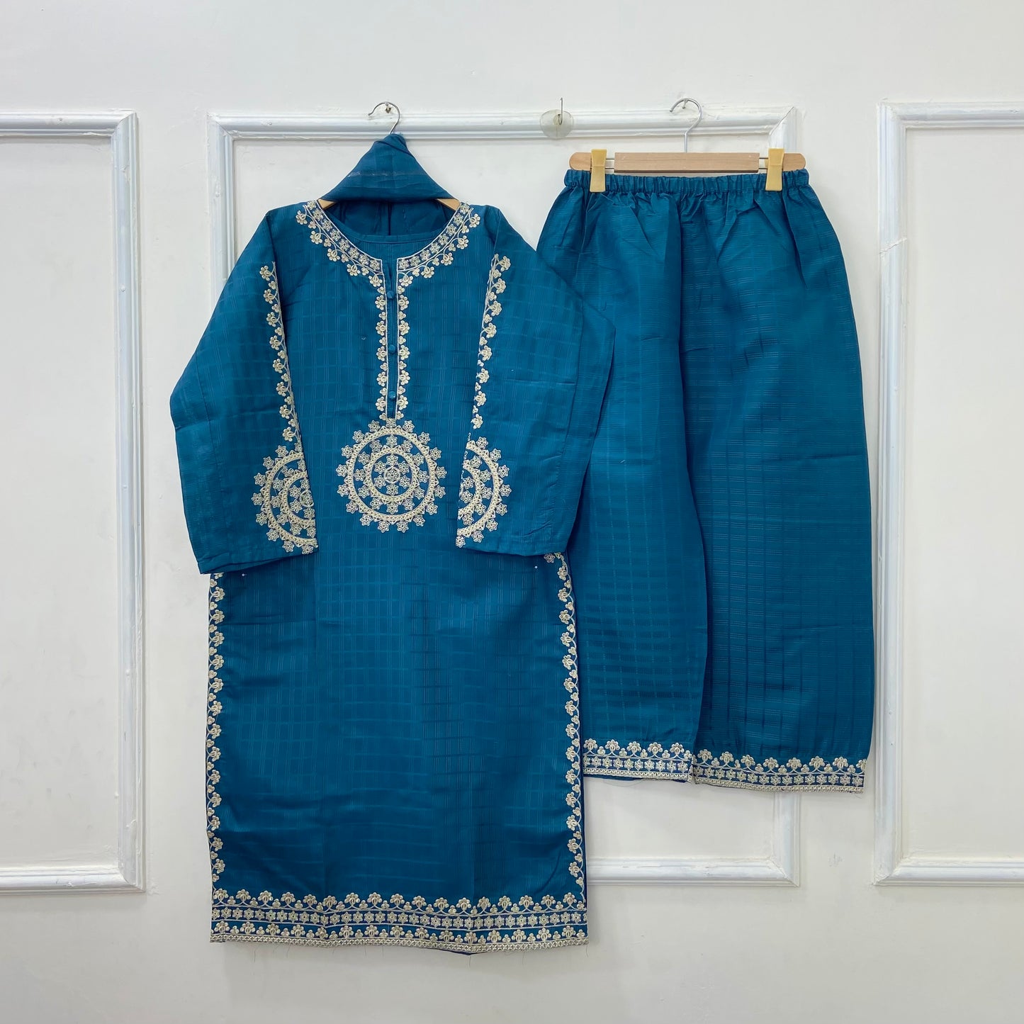 Long-Length Embroidered 3PC (Cotton) D-420