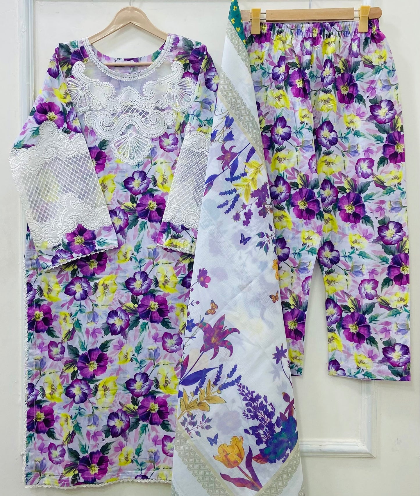 Lotus 3PC (Premium Lawn) D-492