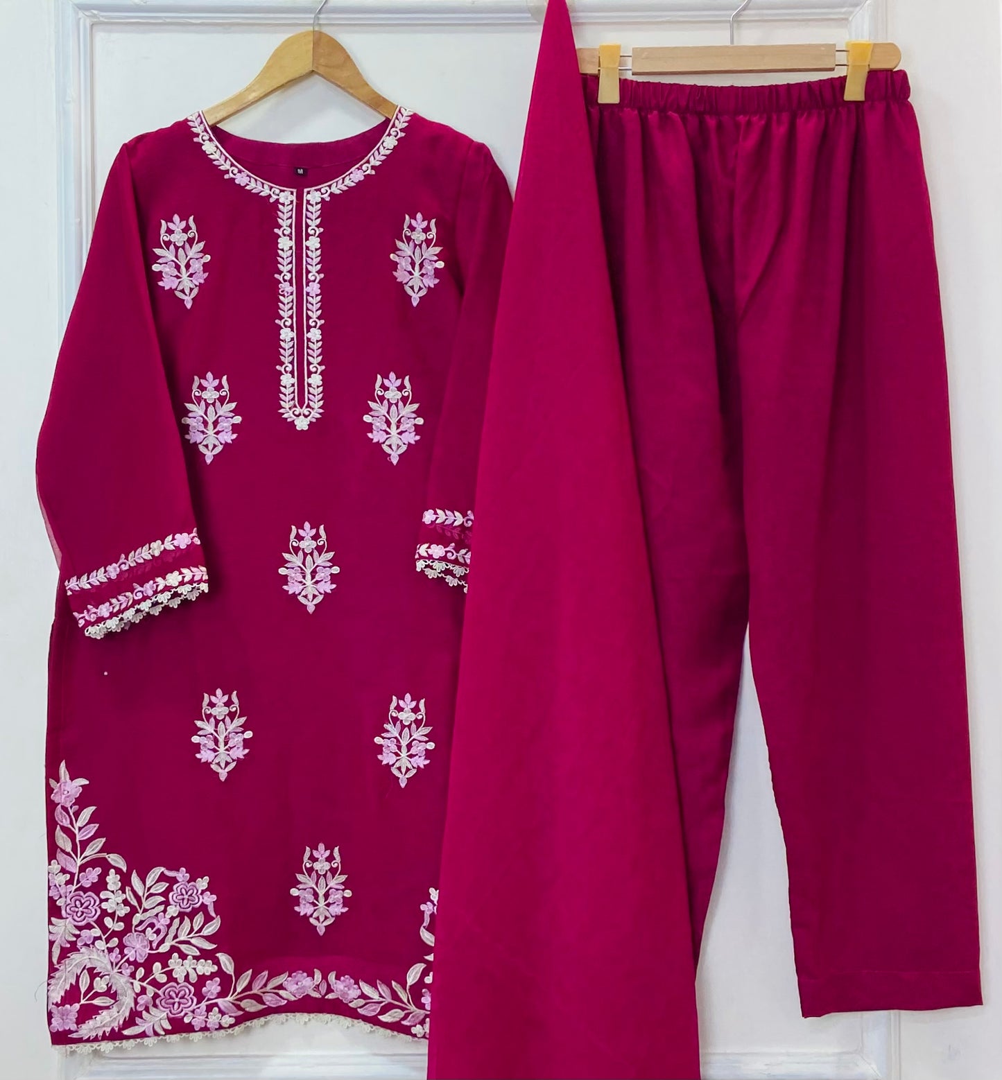 Laali Embroidered 3PC (Chiffon) D-390