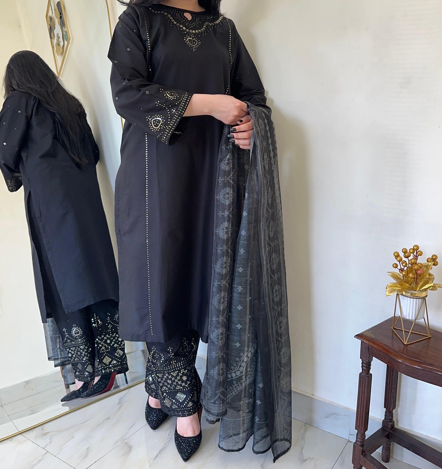 Guluna Formals Black | 3PC Lawn Cotton D-572