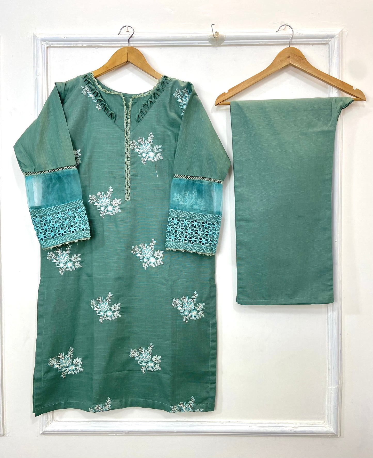 Lavish Embroidered 2PC (Best Seller) (Khaddar) D-174