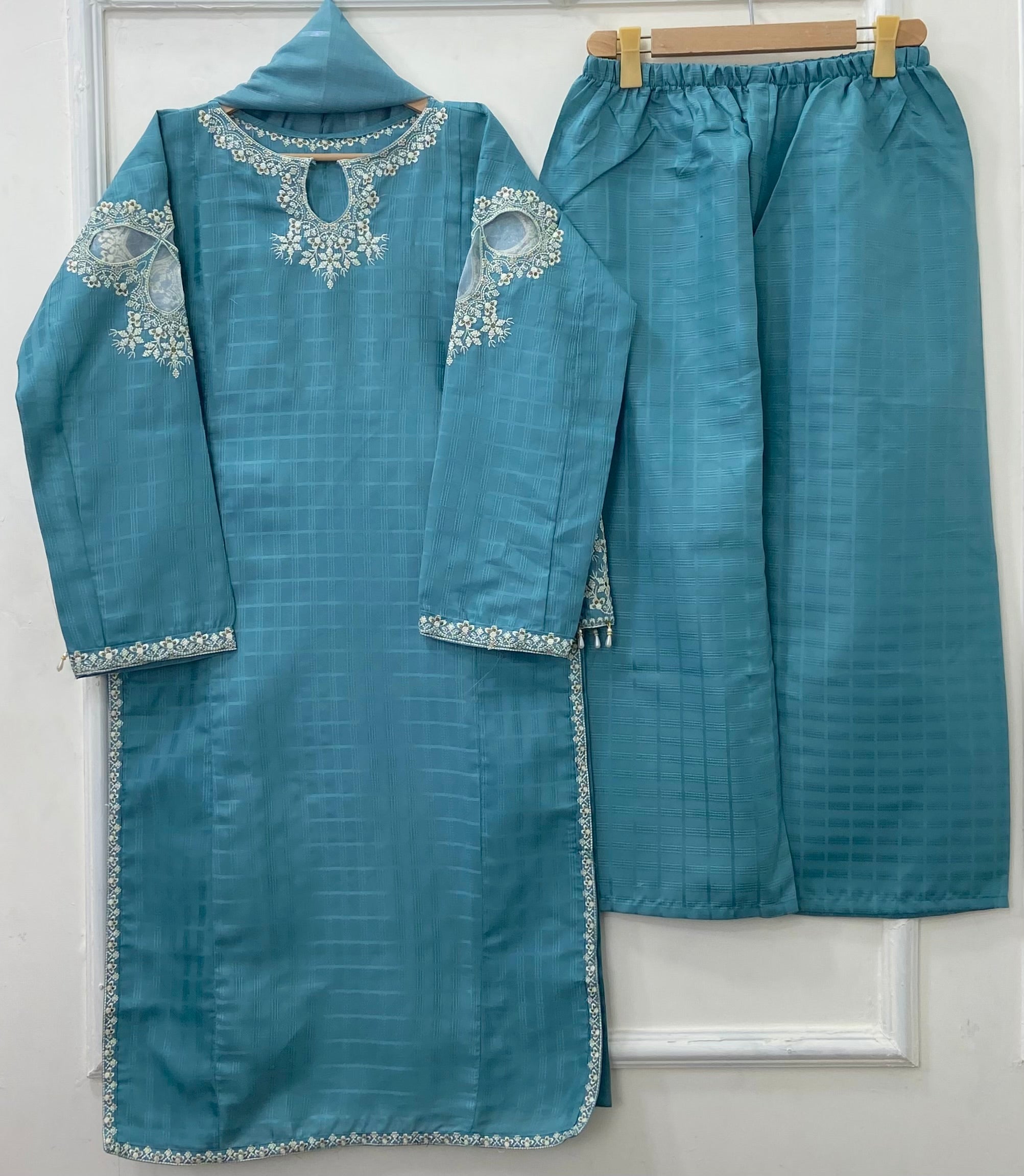 Front-Back Embroidered 3PC (Premium Cotton) D-432