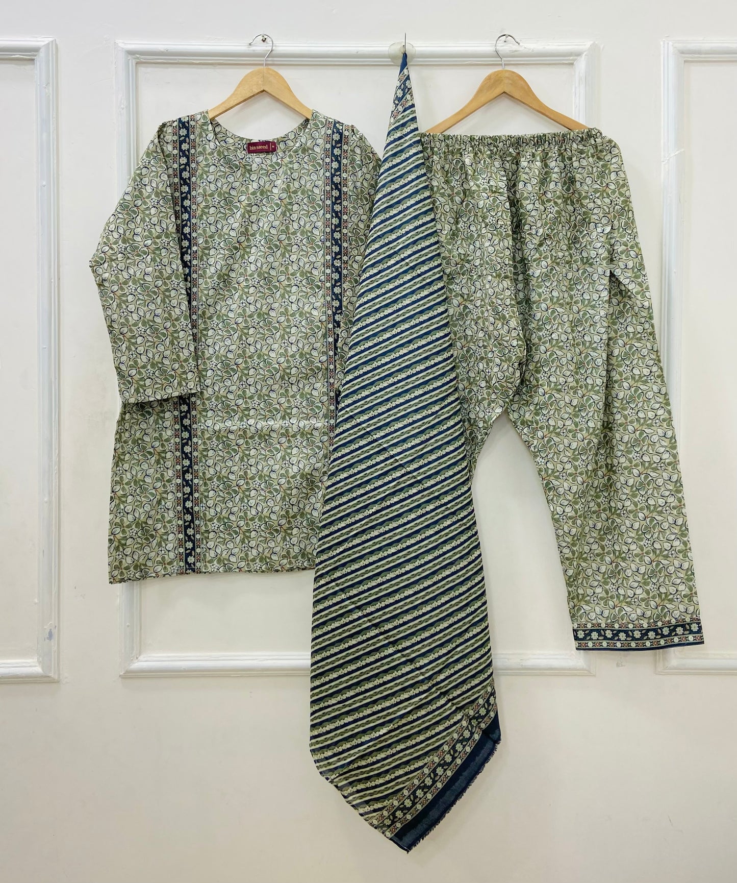 Binsaeed Farshi Shalwar | 3PC Lawn