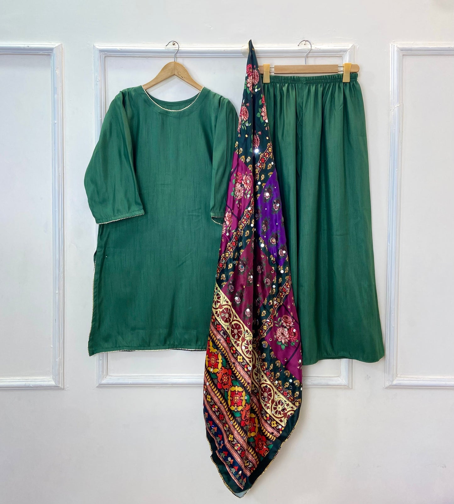Glamorous 3PC With Mirror Work Shawl (Flowy Silk) D-321