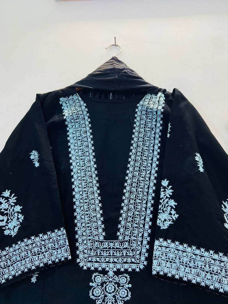 Embroidered Farshi 3PC (Cotton Lawn) D-69