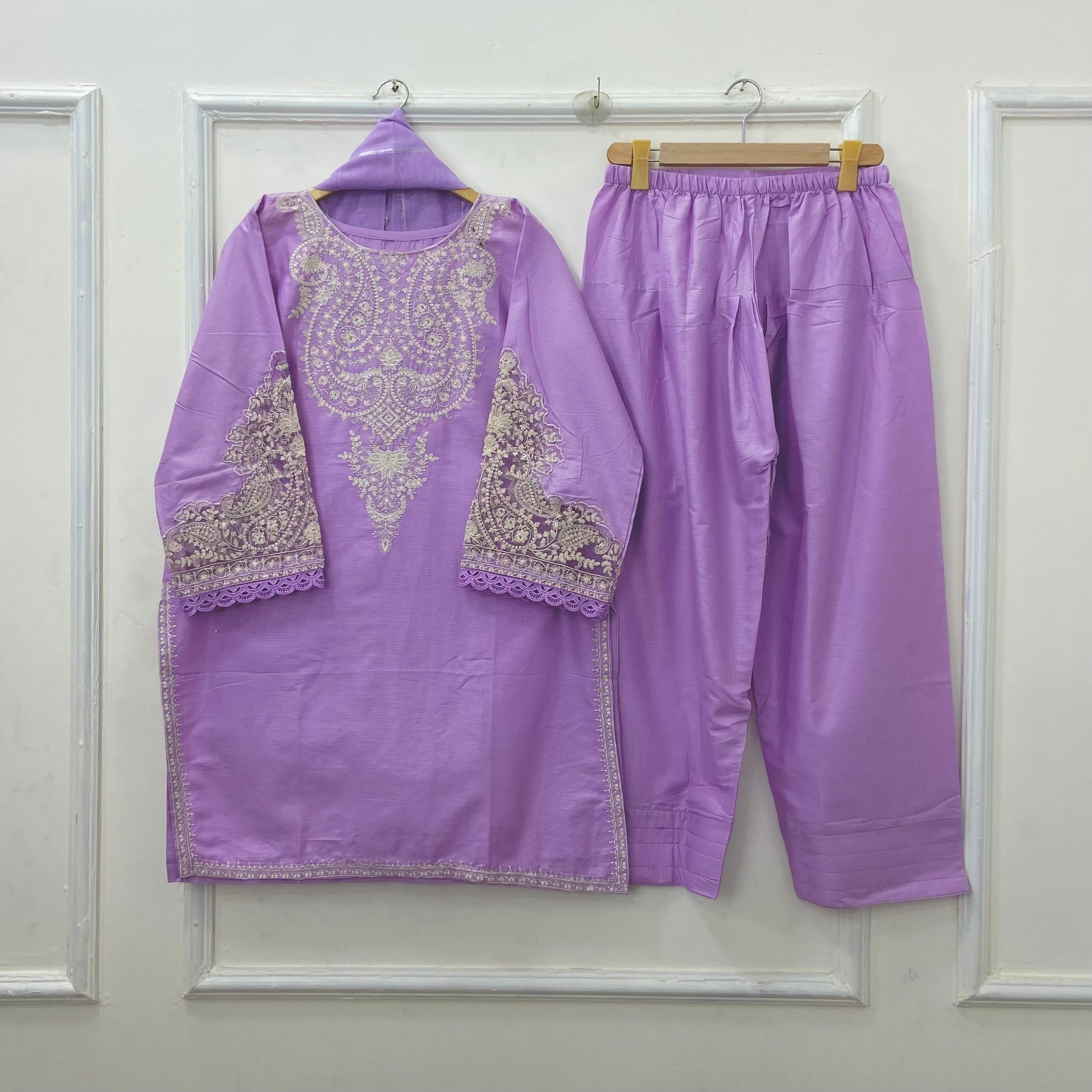 Maria.B Embroidered 3PC (Premium Cotton) D-438