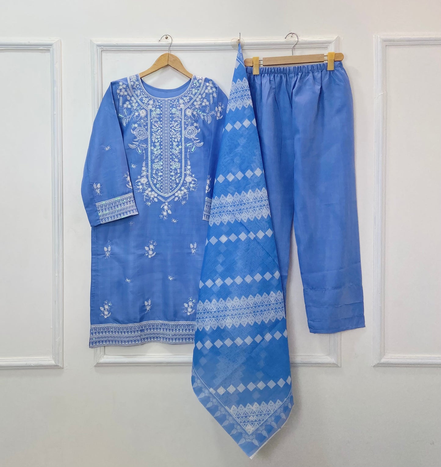 Sequins Embroidered 3PC (Premium Cotton) D-373