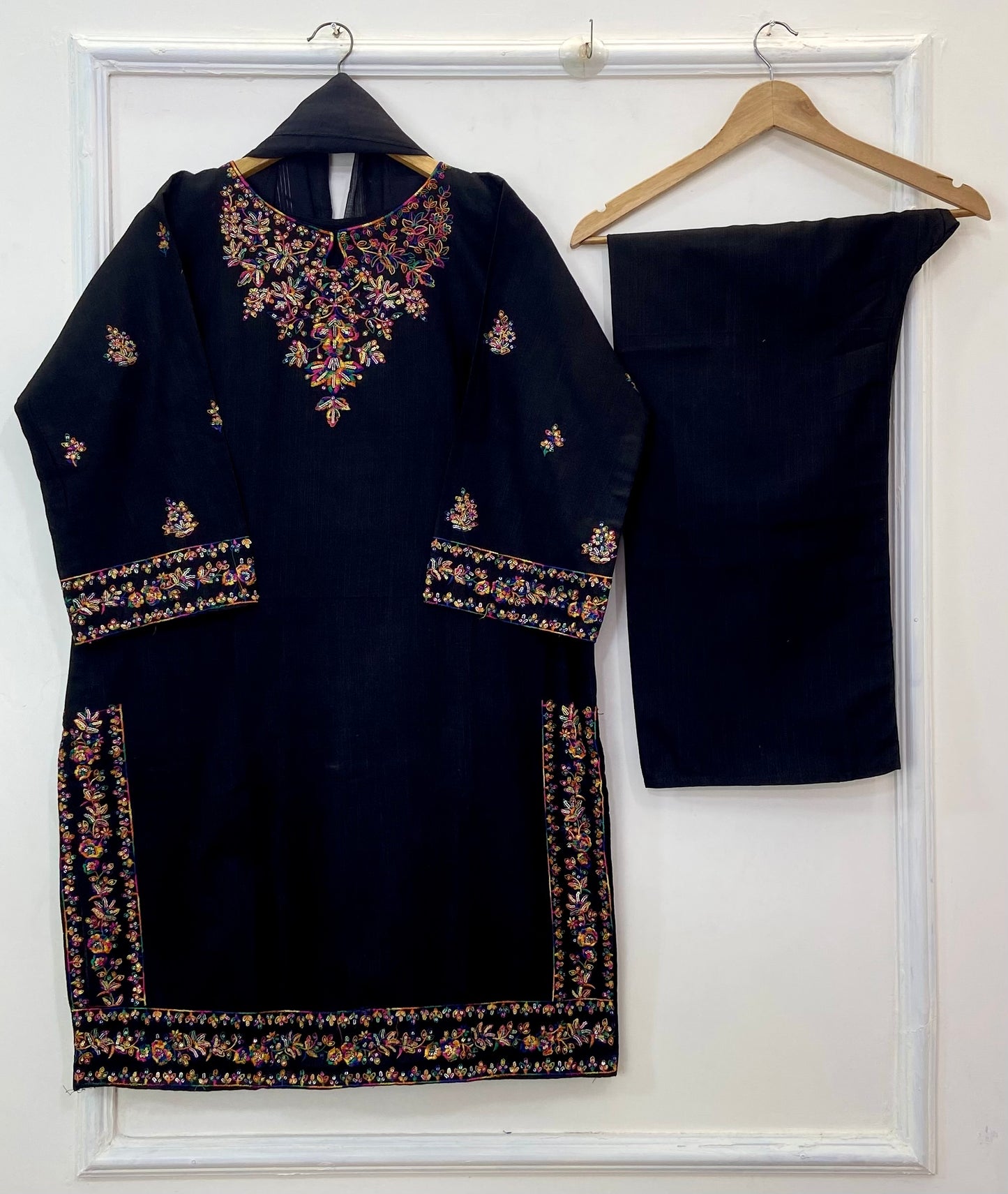 Multi Embroidered 3PC (Khaddar) D-218