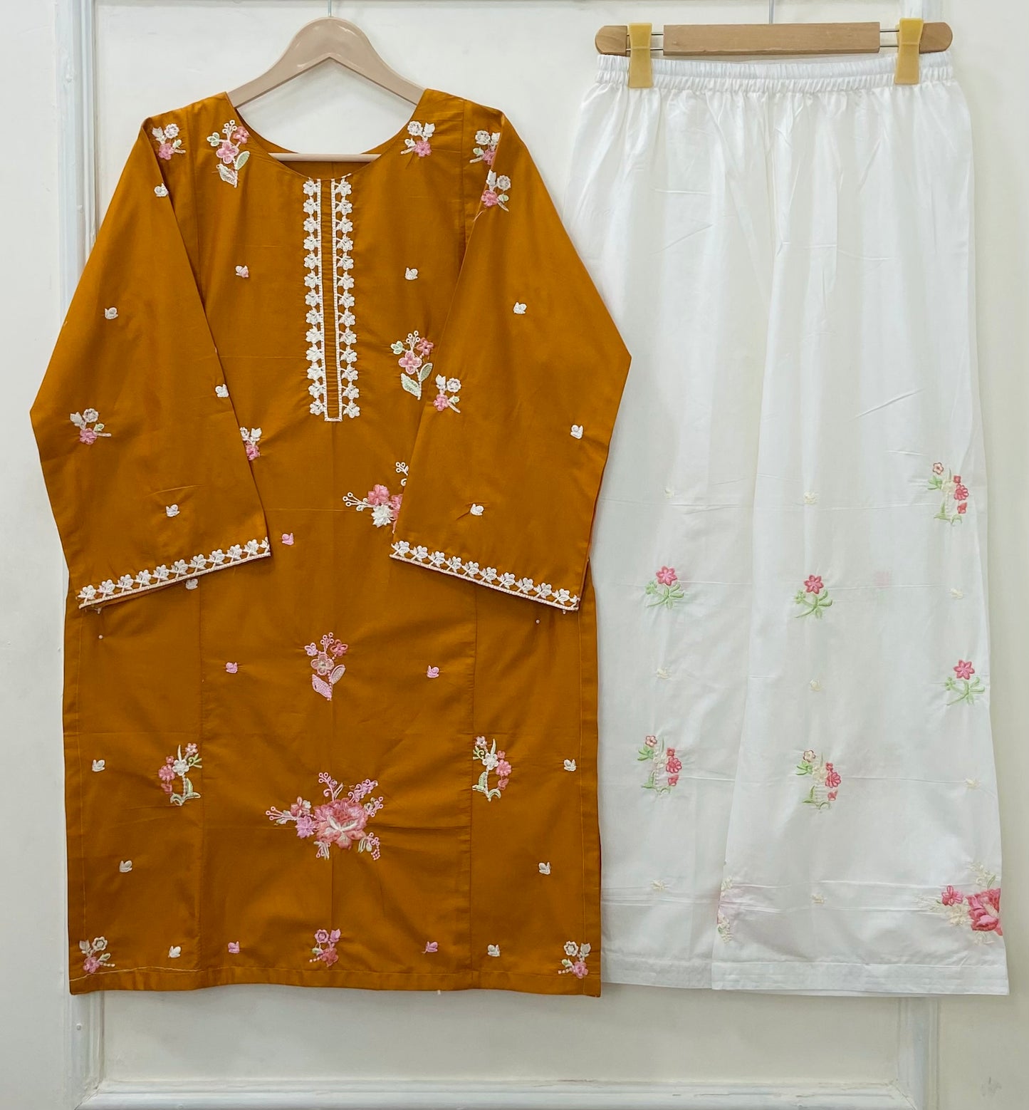 Embroidered Malta 2PC (Premium Cotton) D-421