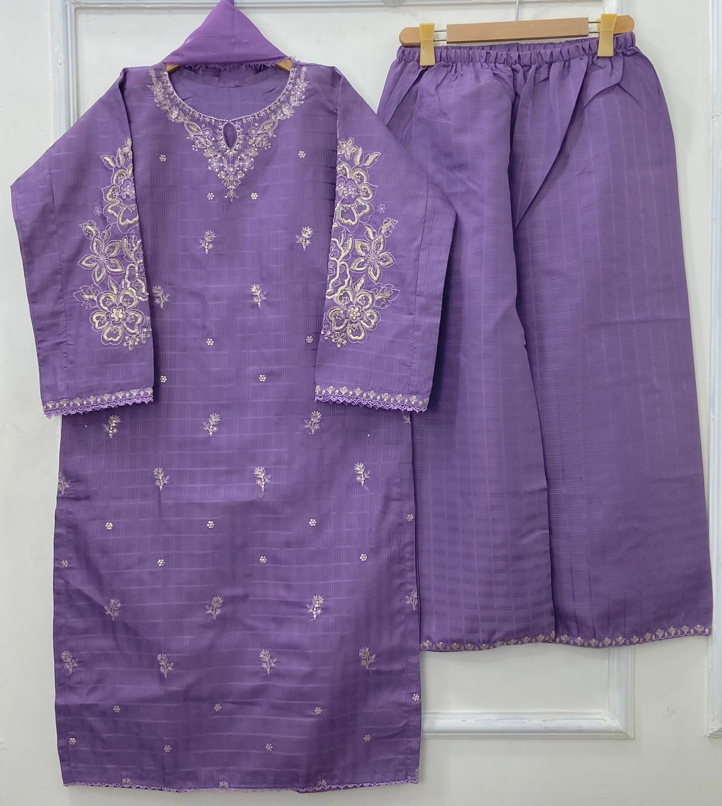 Eid Edit: Embroidered 3PC (Premium Cotton) D-440