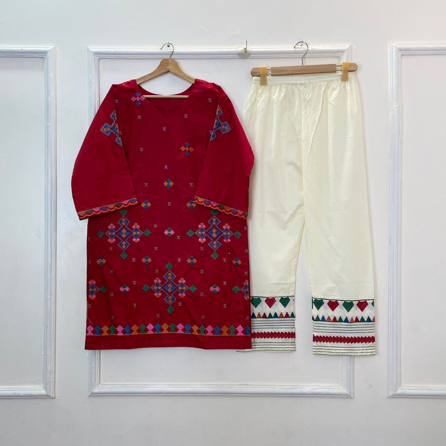 Strawberry Embroidered 2PC (Premium Cotton) D-348