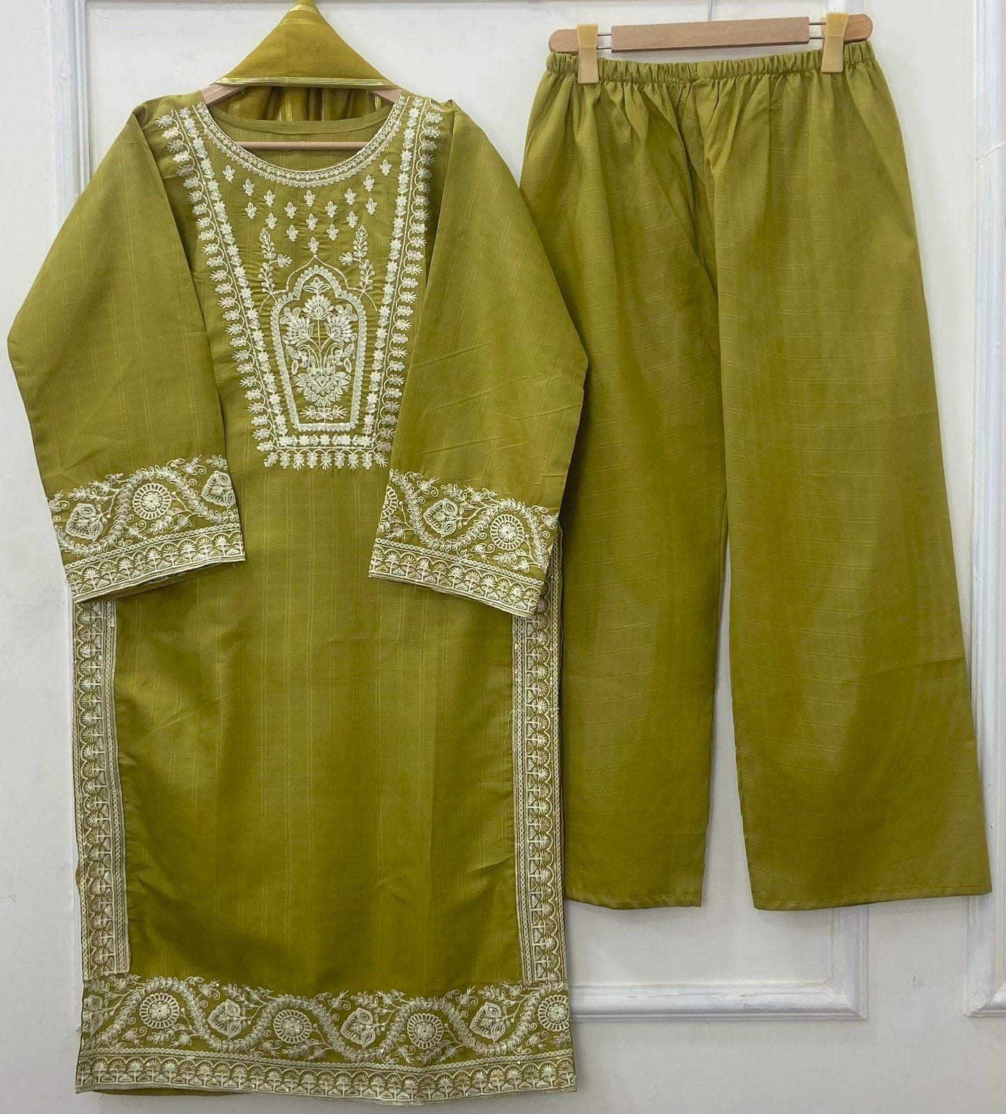 Eid Edit: Embroidered 3PC (Premium Cotton) D-450