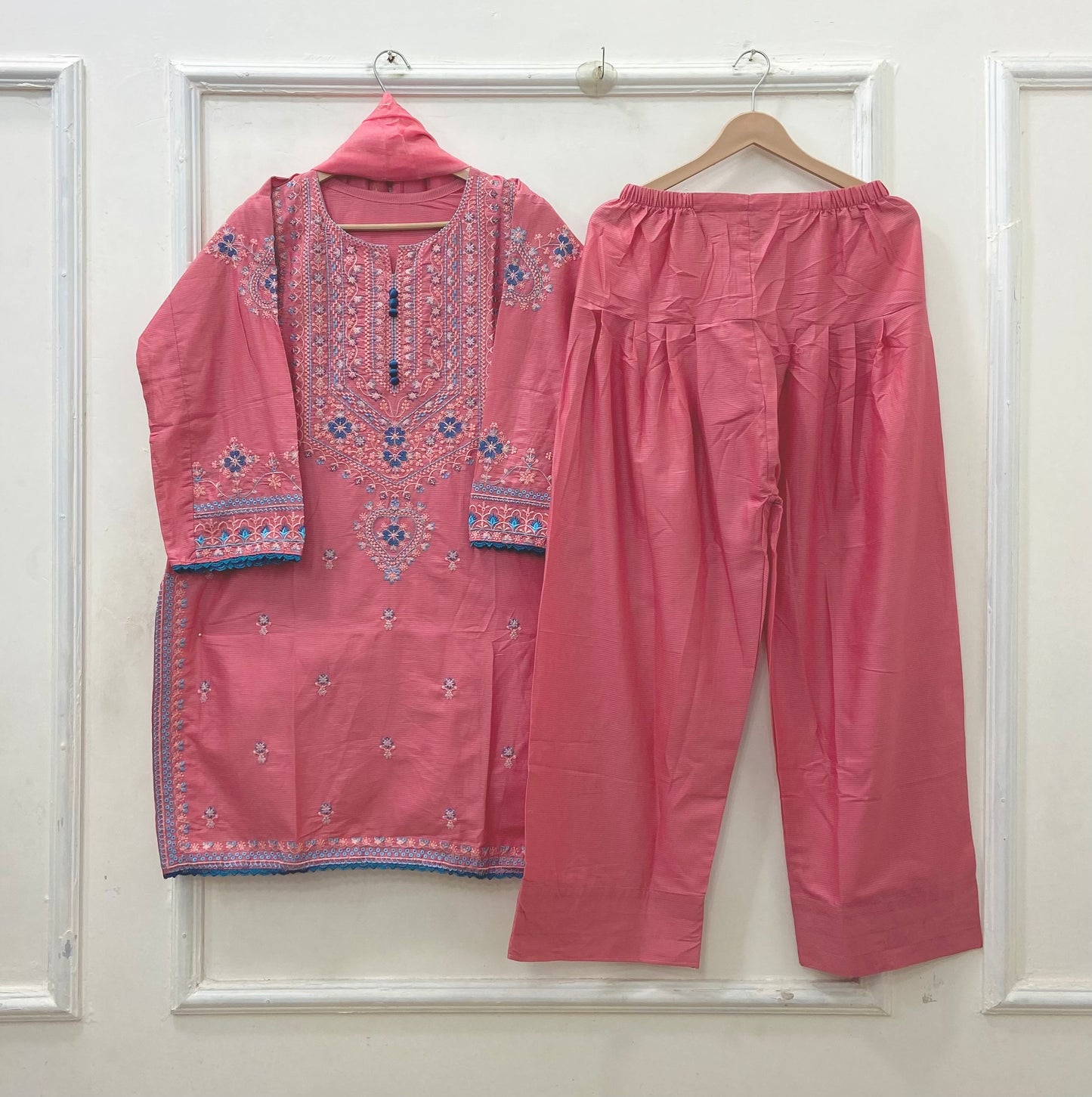 Eid Edit | Farshi 3PC Lawn Cotton D-621