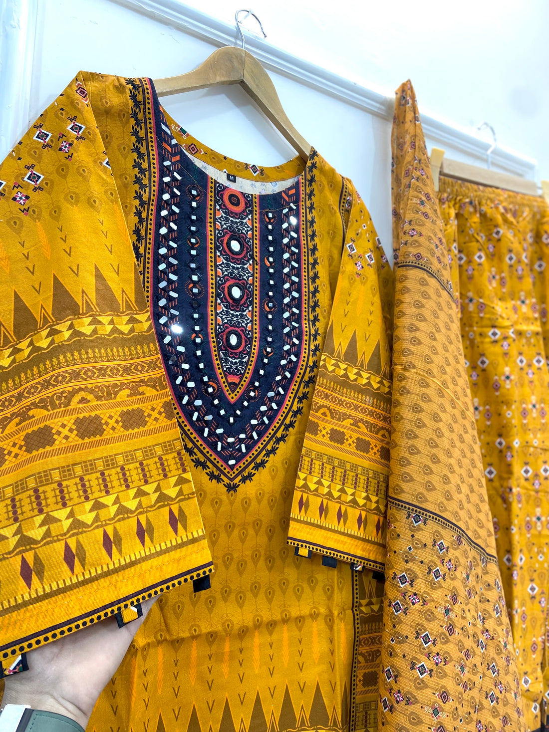 Mirrored Majesty 3PC (Khaddar) D-165