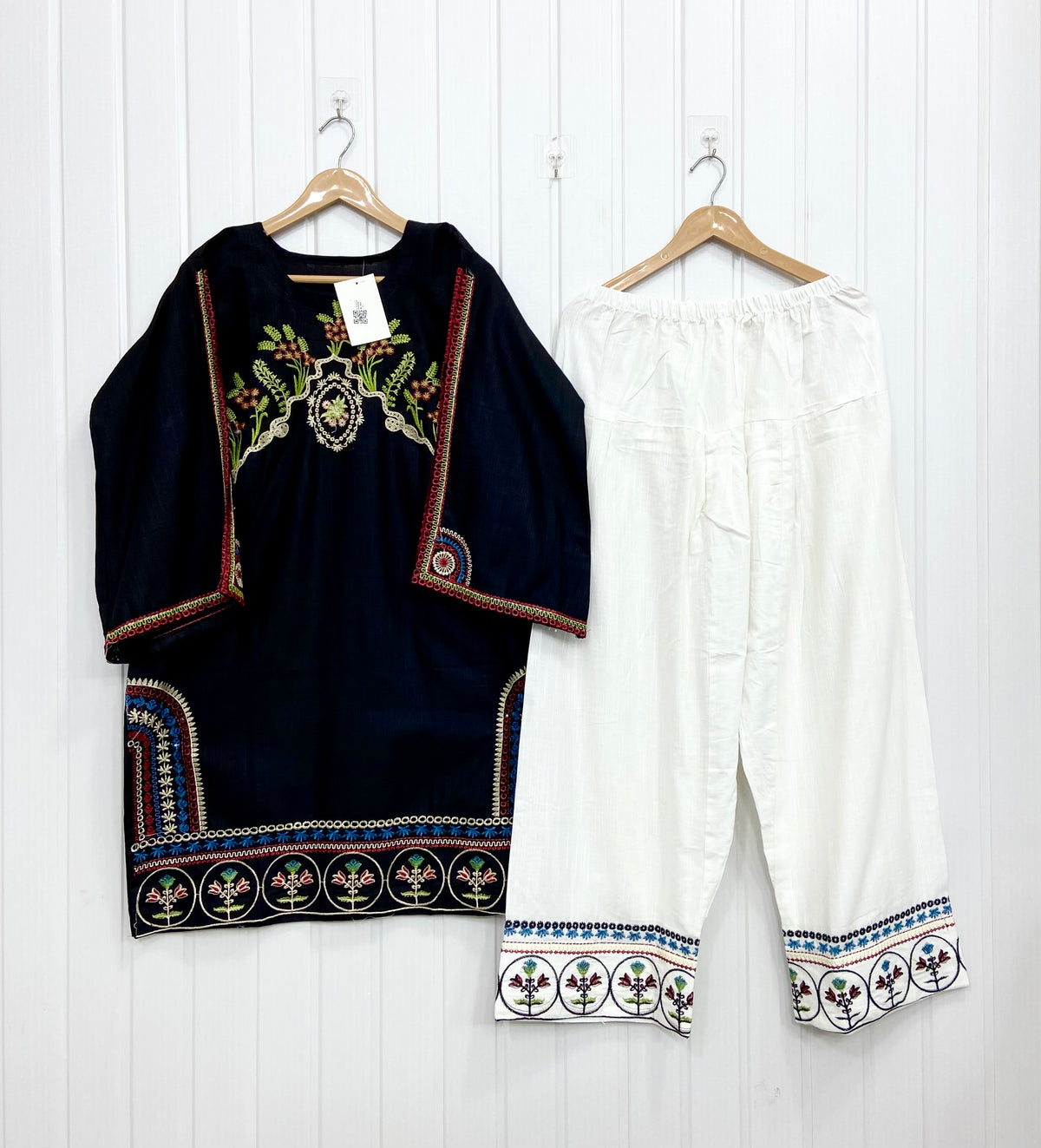 Article No: D-1150 Khaddar