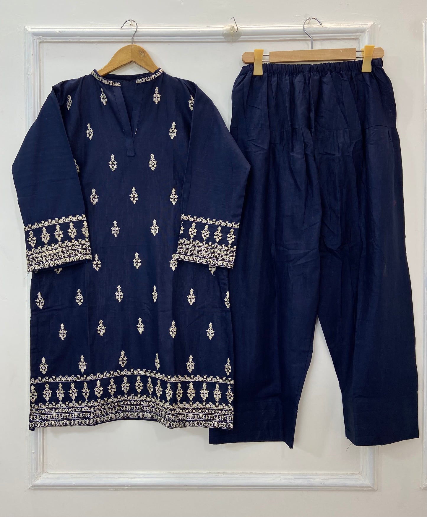 Farshi Shalwar Splendor 2PC (Khaddar) D-268