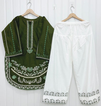 Article no: D-715 Premium Cotton Lawn 2| piece