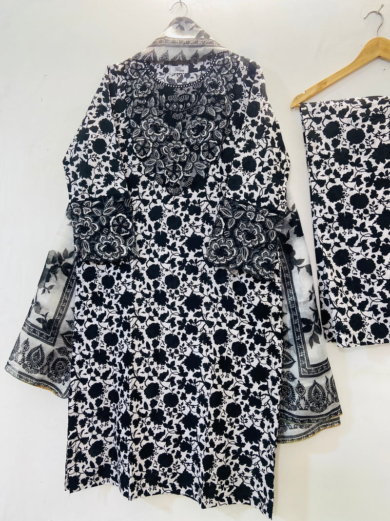 Black Beauty 3PC (Premium Lawn) D-49