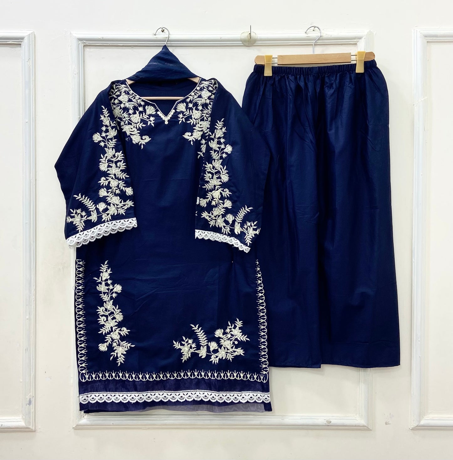 Jall Embroidered | 3PC Lawn Cotton D-633