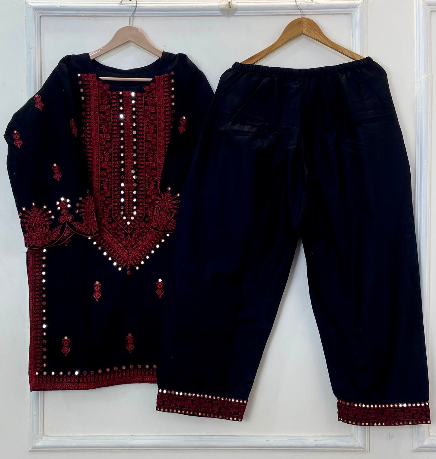 Foil Embroidered Black Rose 2PC (Khaddar) (Hot Seller) D-284