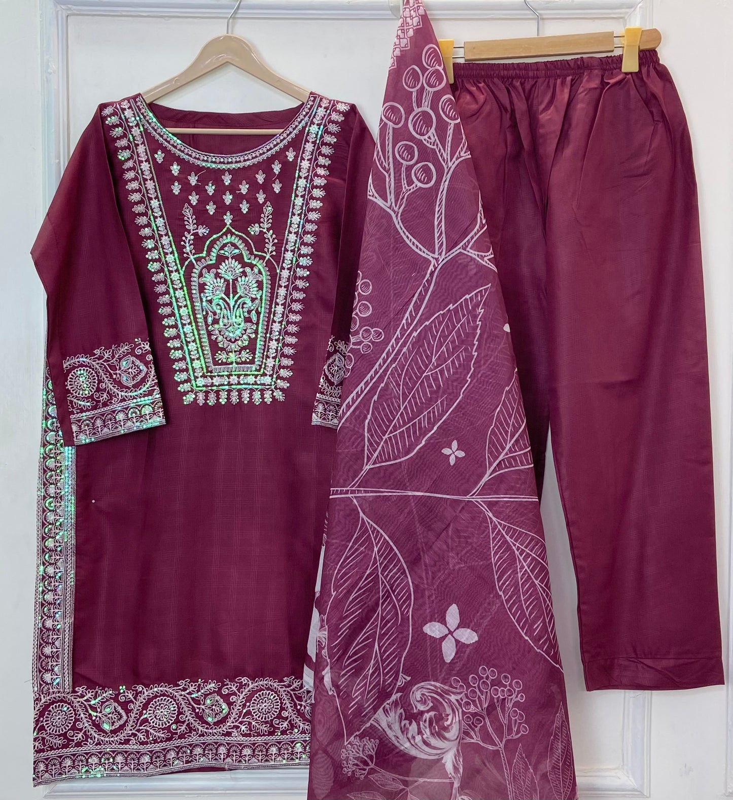 Embroidered Eid Edit: 3PC
(Premium Cotton) Hit Code D-344
