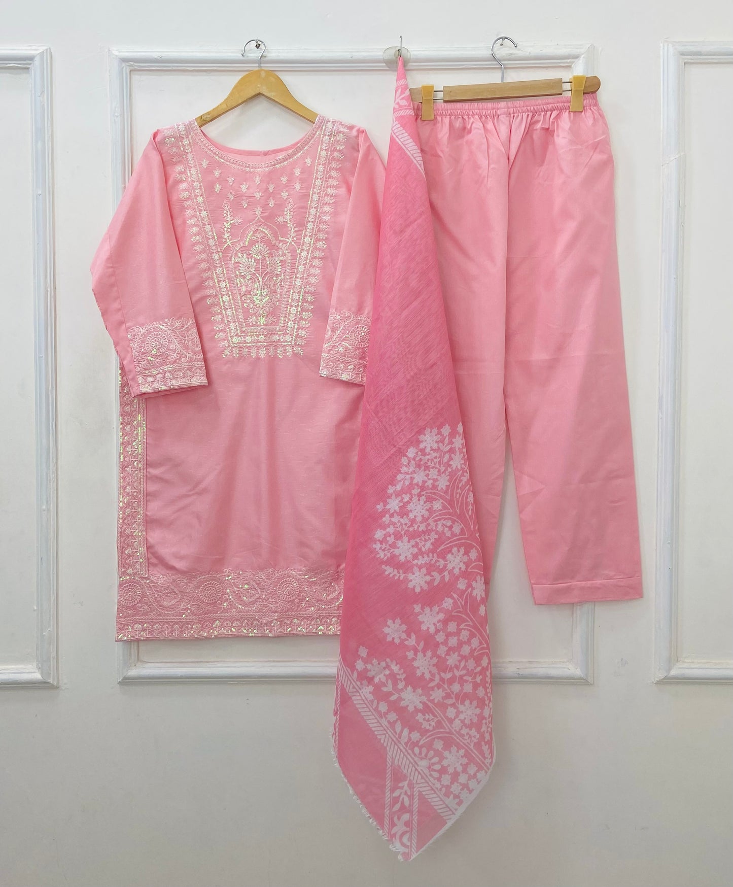Sitaara Embroidered 3PC (Premium Cotton) D-489