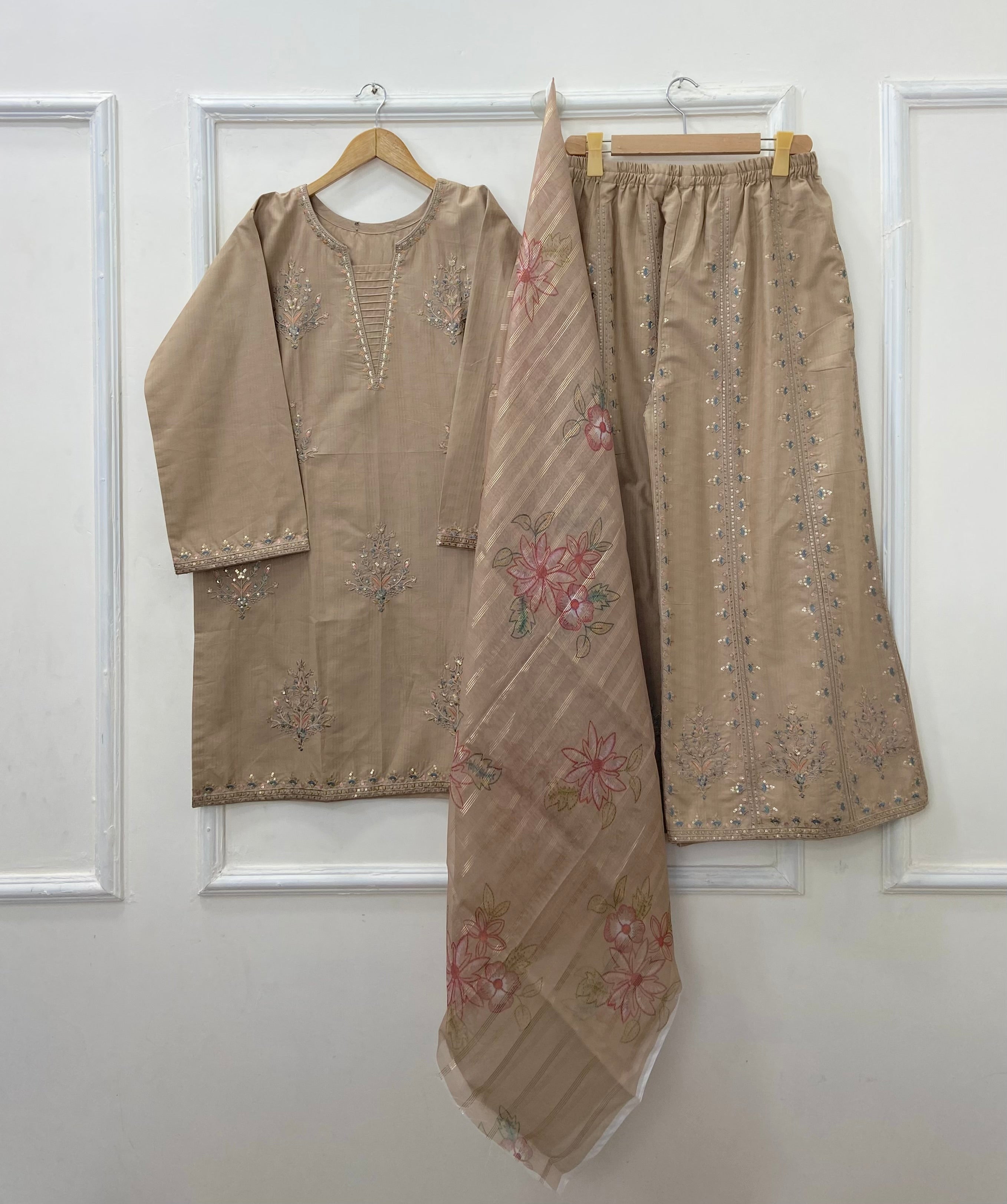 Heavily Eid Embroidered 3PC (Premium Cotton) D-451