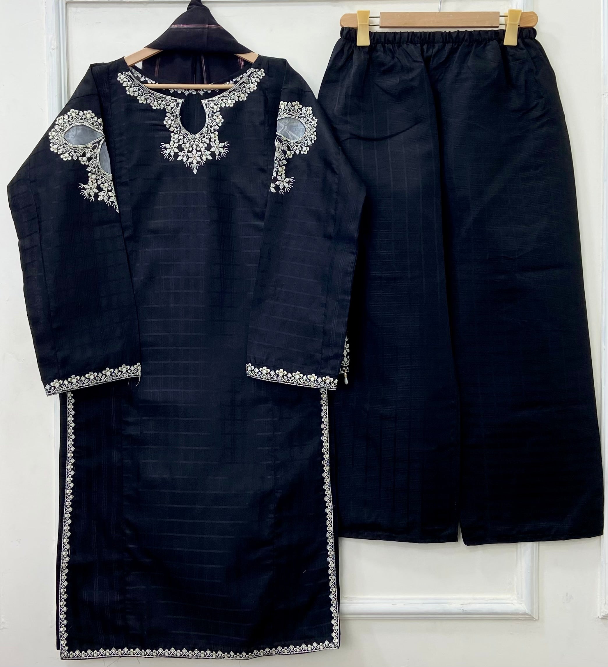 Front-Back Embroidered 3PC (Premium Cotton) D-432