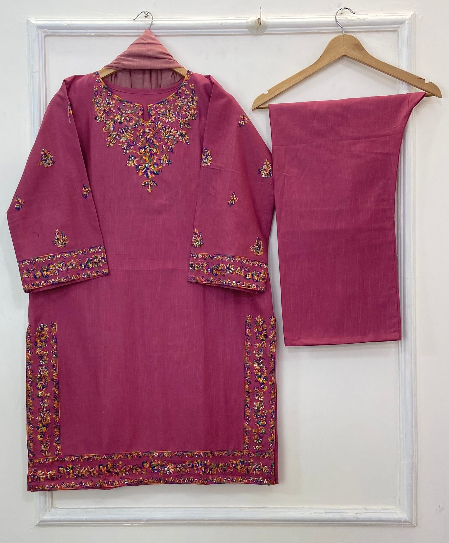 Multi Embroidered 3PC (Khaddar) D-218