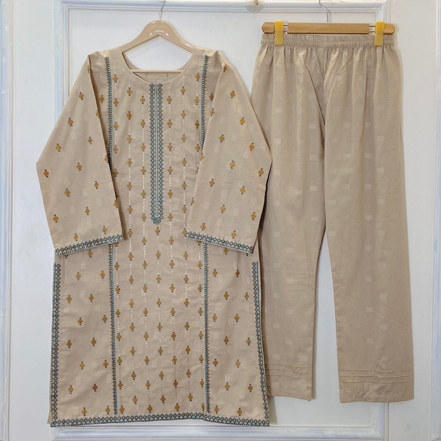 Premium Embroidered 2PC (Khaddar) D-294