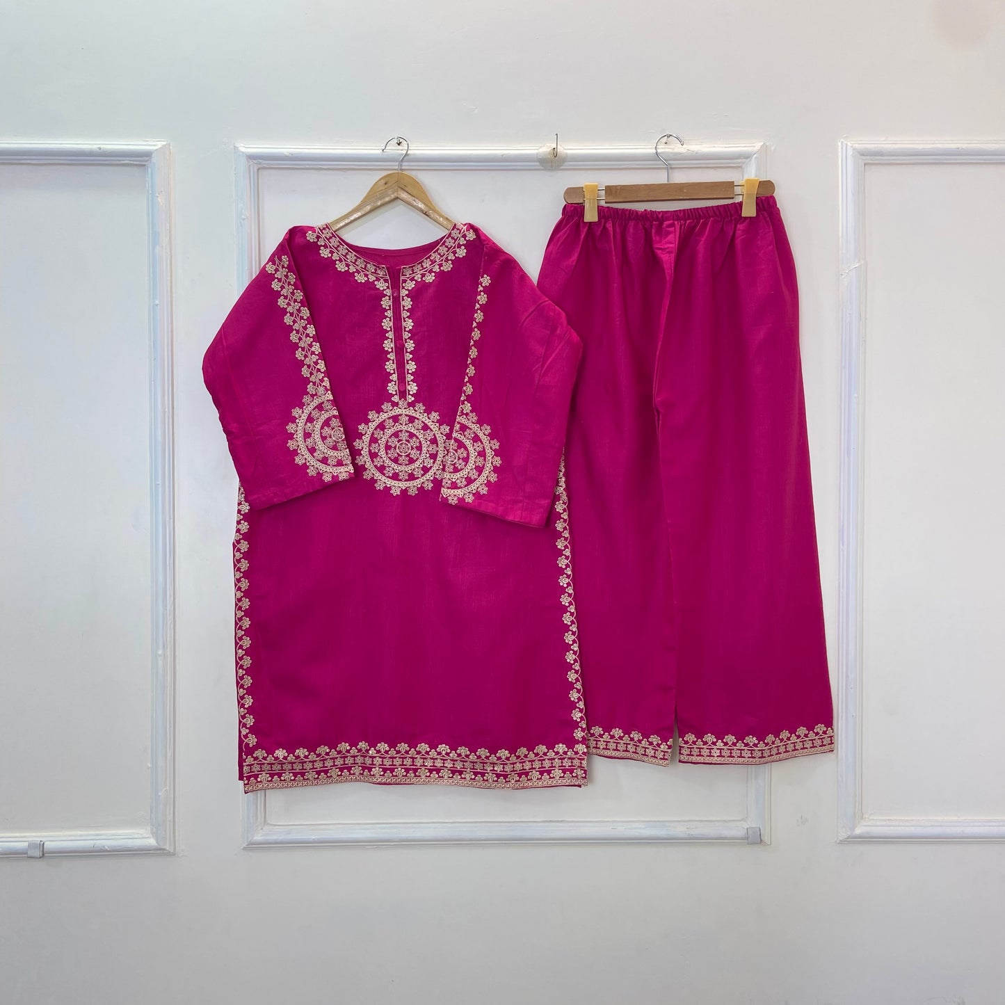 Embroidered Glamour 2PC (Khaddar) D-271